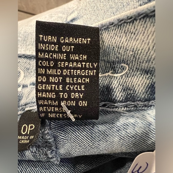 DG2 by Diane Gilman New Petite Classic Stretch Denim 3D Embellished Jeans - Picture 11 of 11